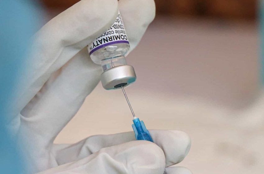  Alemanha recomenda vacinar menores de 30 exclusivamente com a Pfizer