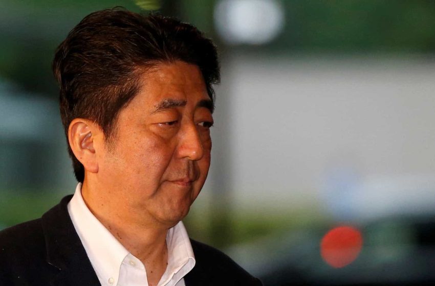 Chefe da polícia japonesa demite-se após “falhas” na segurança de Abe