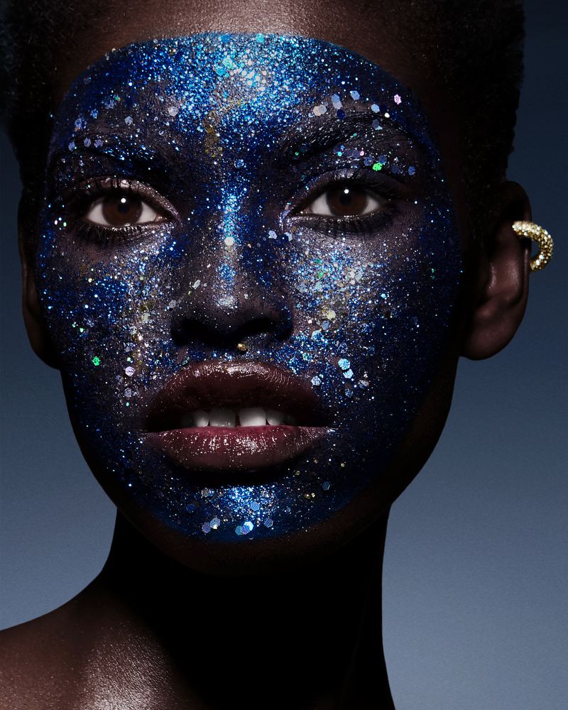 Amilna Estevão estampa capa da revista mexicana Harper’s Bazaar