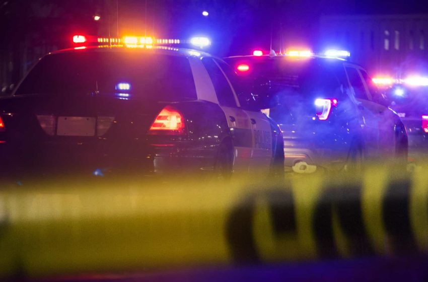  Oito mortos a tiro em habitação nos EUA. Cinco são crianças