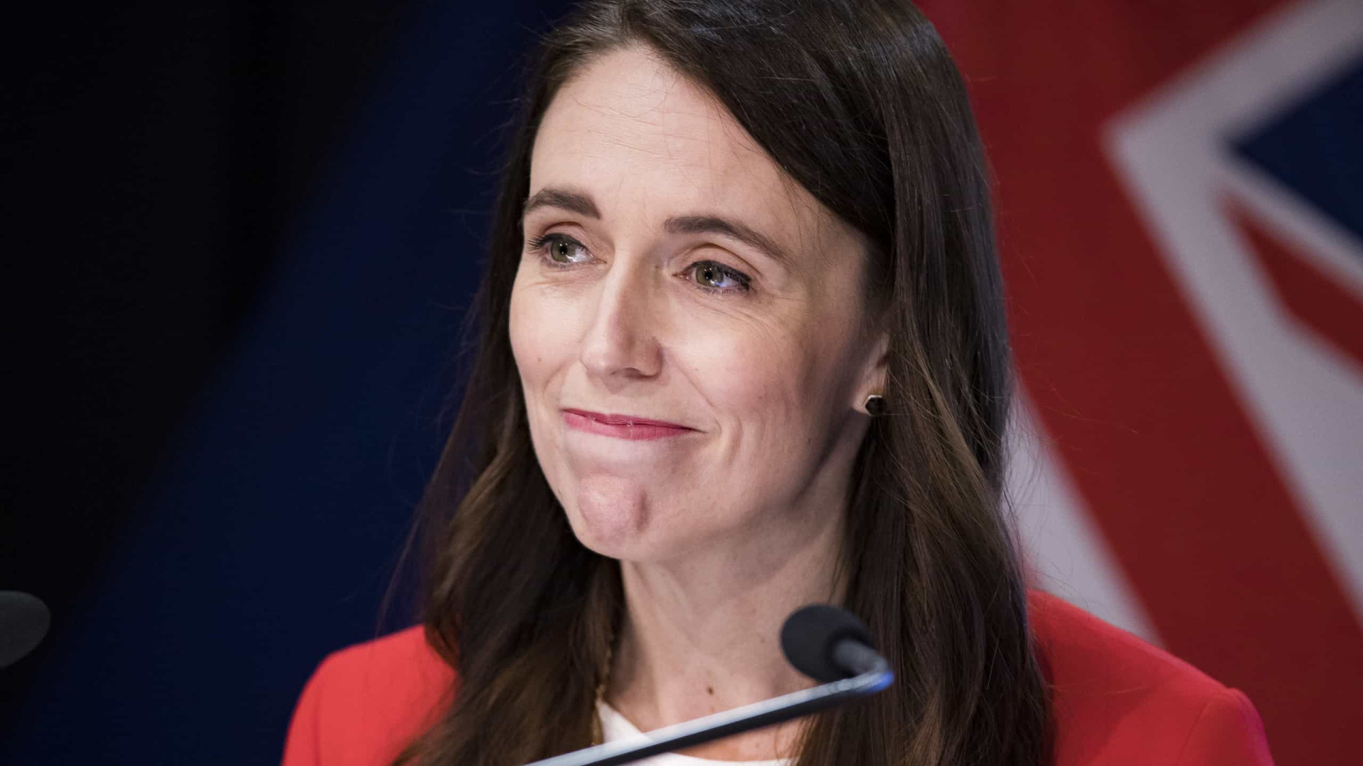 Jacinda Ardern demite-se do cargo de primeira-ministra da Nova Zelândia